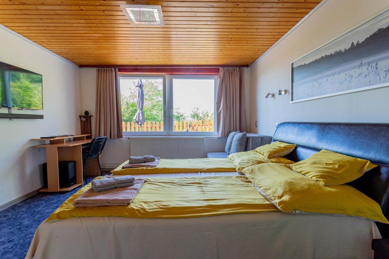 Panoráma Apartmanház Esztergom Exterior foto