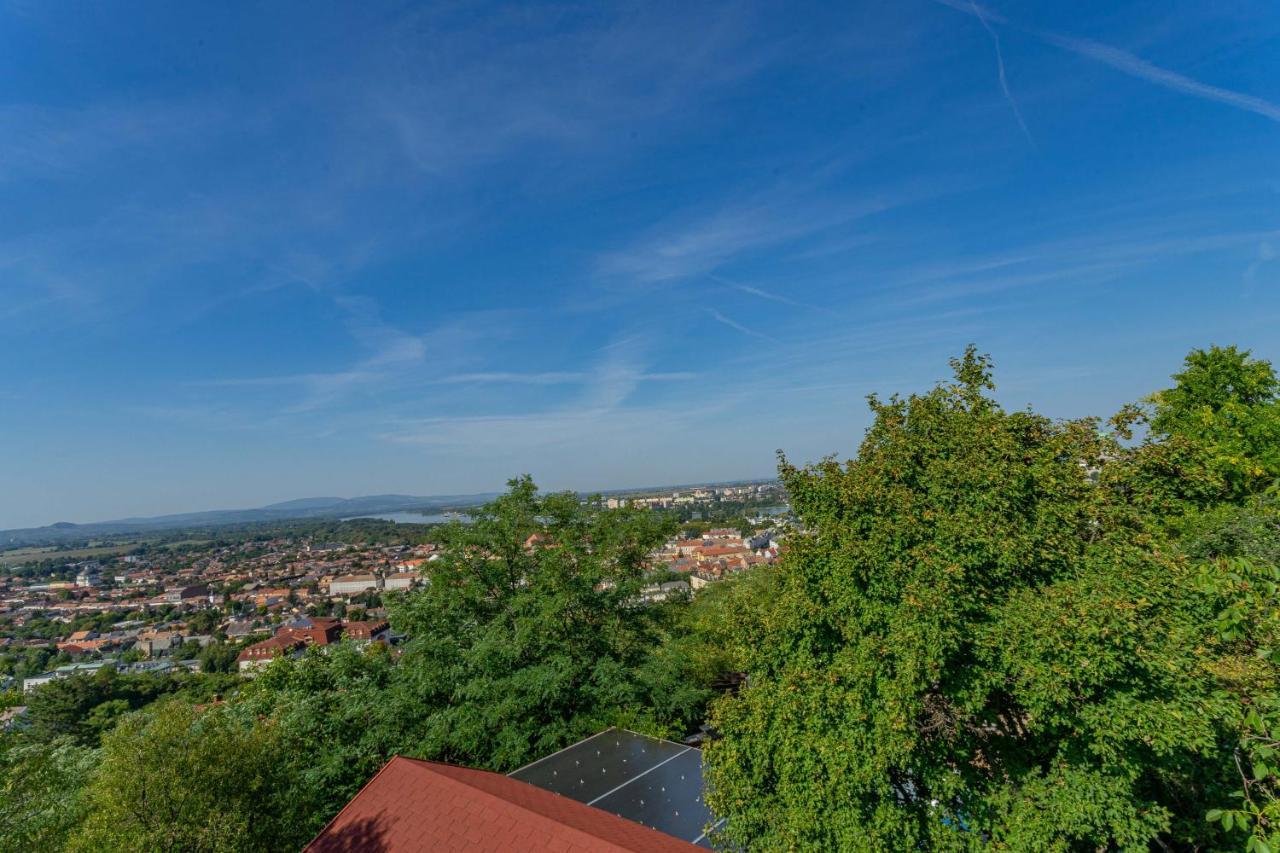 Panoráma Apartmanház Esztergom Exterior foto